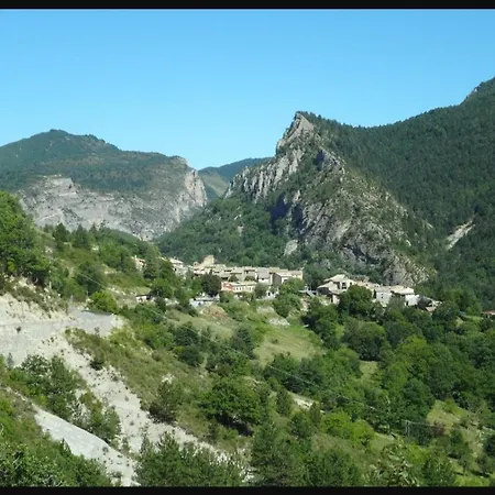 Relais Du Becassier Hotel 2*