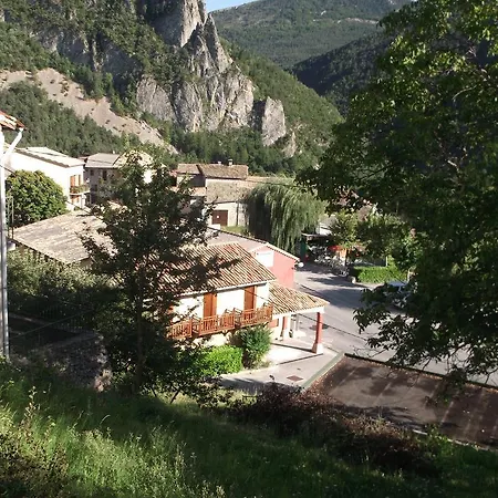 Relais Du Becassier 2* Annot